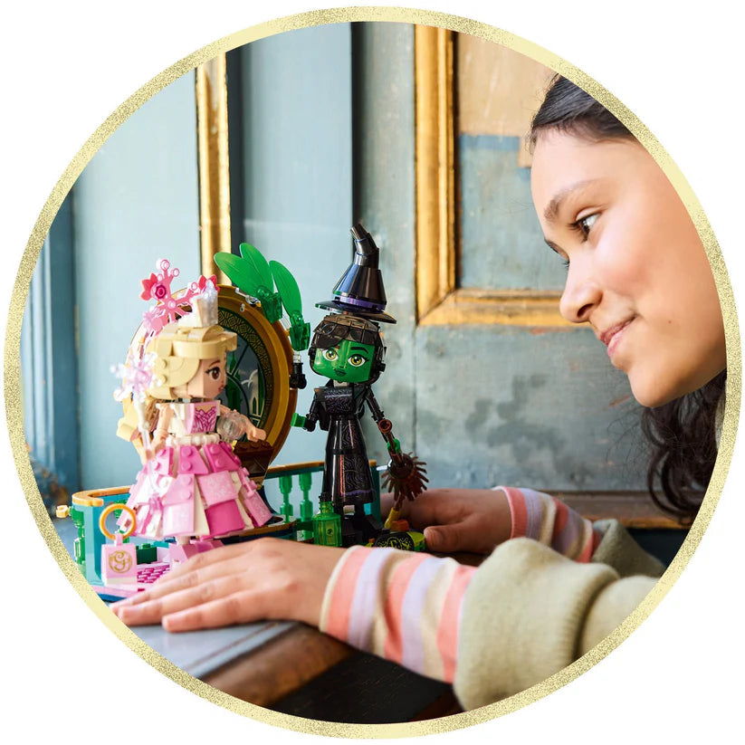75682 WICKED Elphaba and Glinda Figures