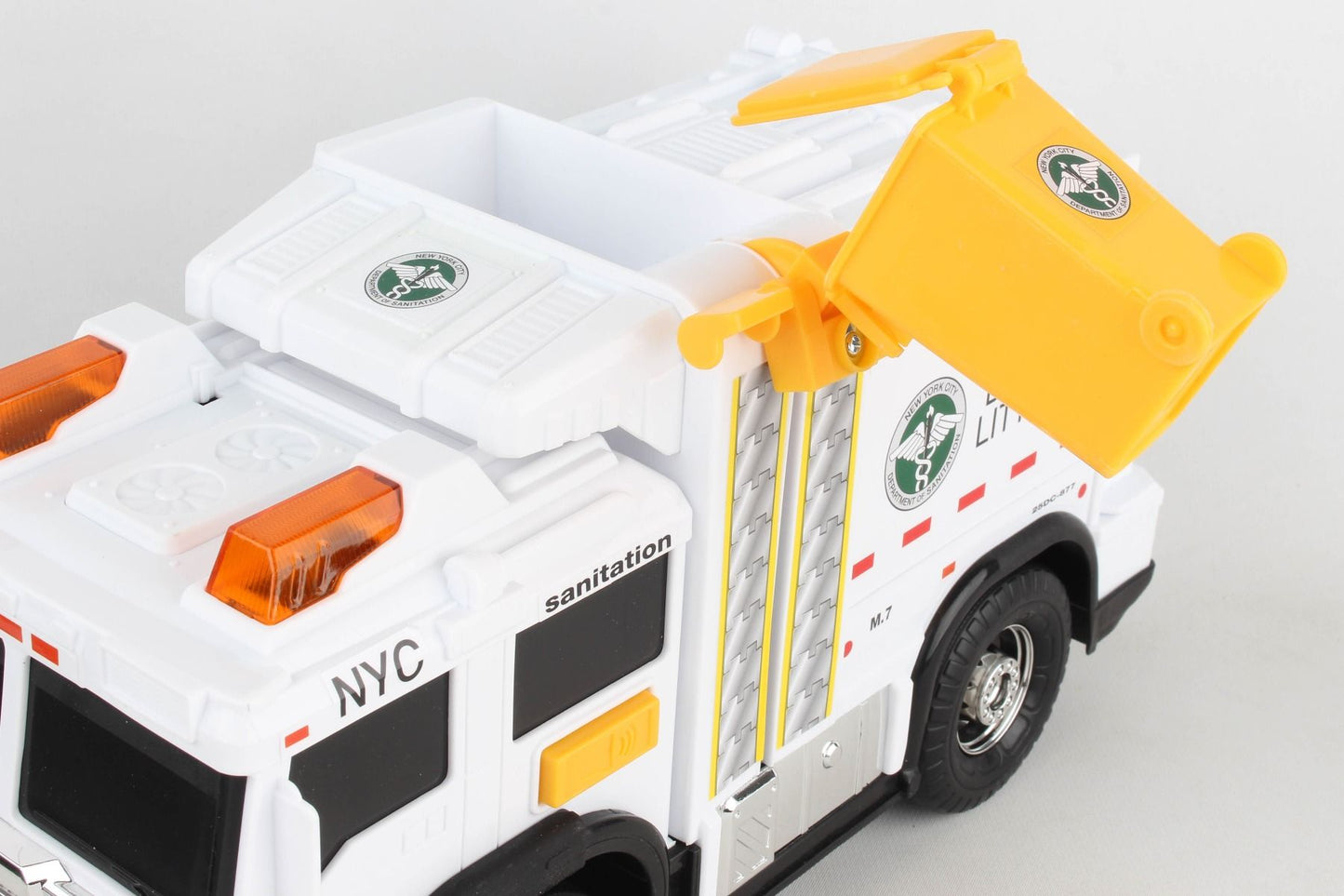 NY206006 NYC SANITATION GARBAGE TRUCK W/LIGHTS & SOUND