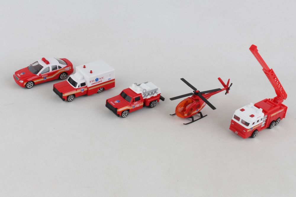 FDNY 5 PIECE VEHICLE GIFT SET RT8750
