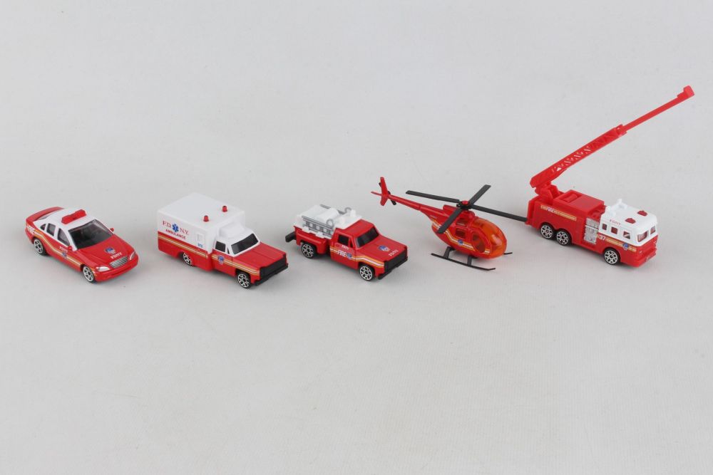 FDNY 5 PIECE VEHICLE GIFT SET RT8750