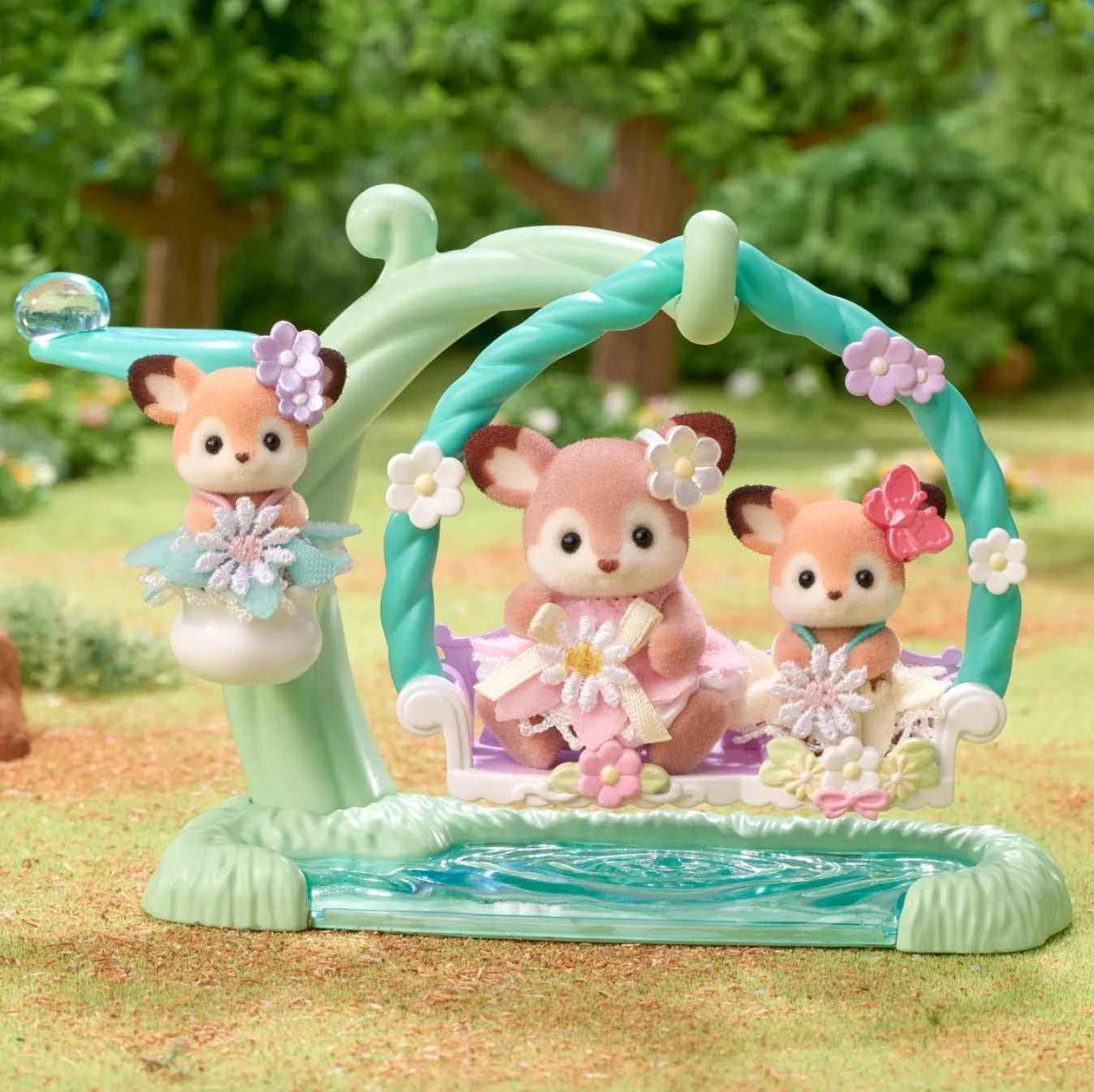 Calico Critters: Deer Babies Floral Swing Set