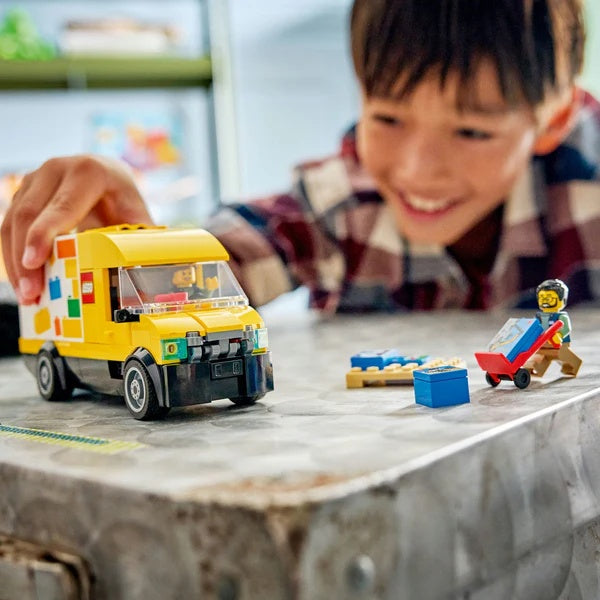 60500 The LEGO® Van