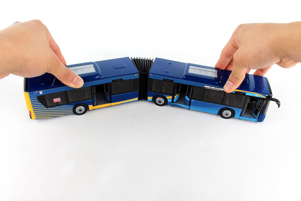 NYC Articulated BUS RT8571-4+
